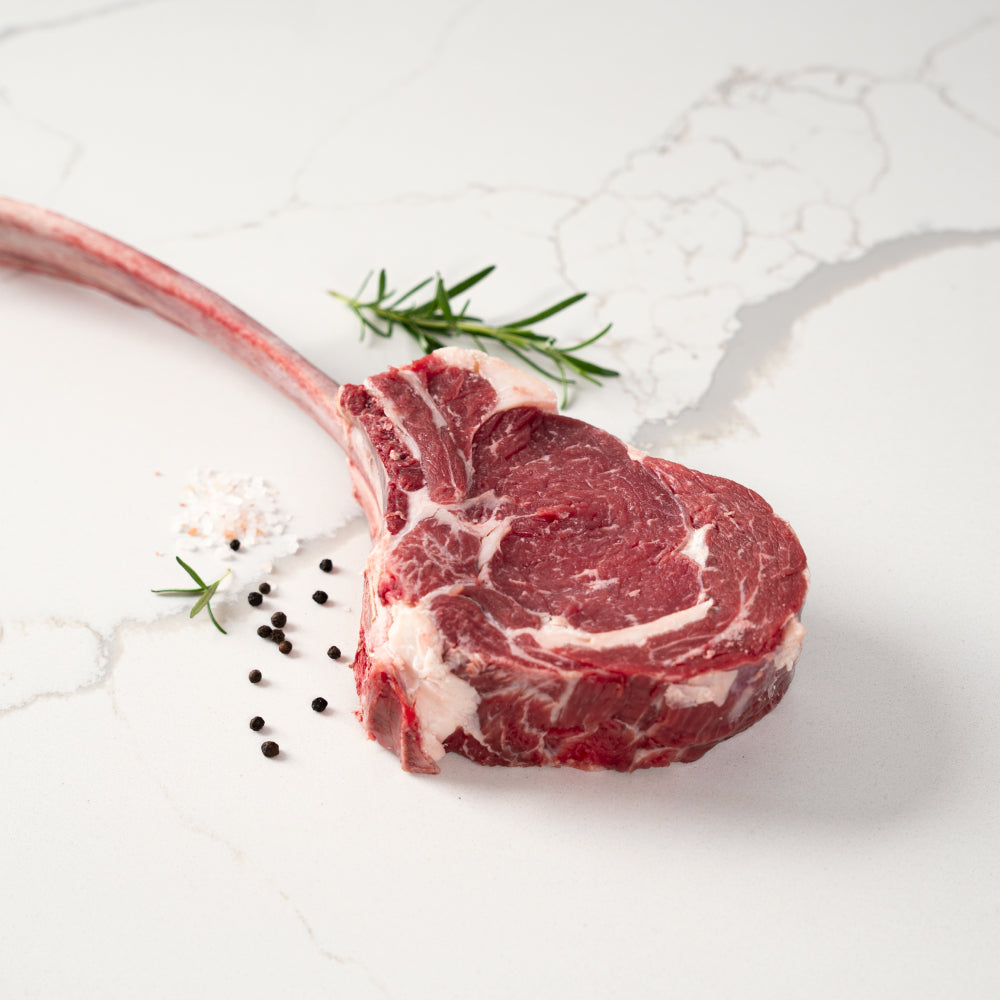 Tomahawk Steak (stek z antrykotu z długą kością)