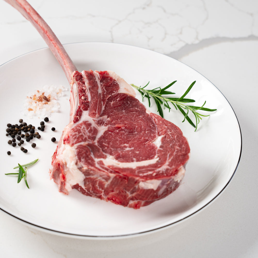 Tomahawk Steak (stek z antrykotu z długą kością)